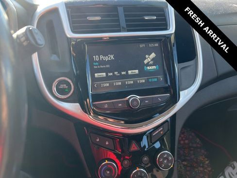 Used 2017 Chevrolet Sonic LT w/ Convenience Package image 21