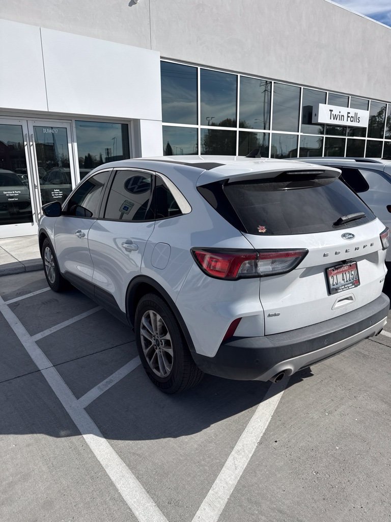 Used 2020 Ford Escape SE FWD image 5