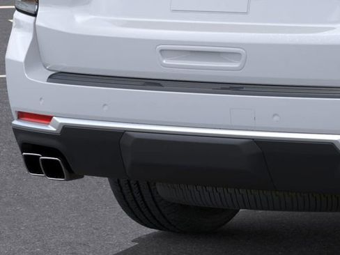 New 2026 Chevrolet Suburban High Country image 14