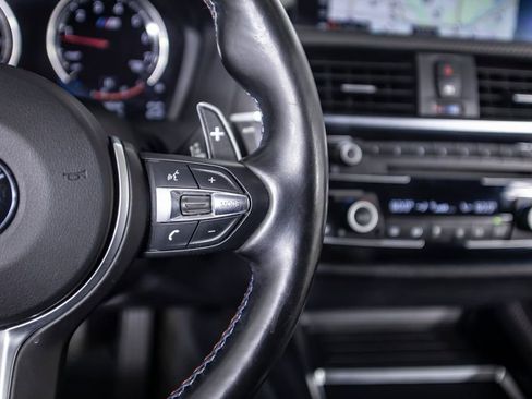 Used 2018 BMW M2 image 40