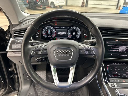Used 2023 Audi Q8 Premium Plus AWD/4WD image 18