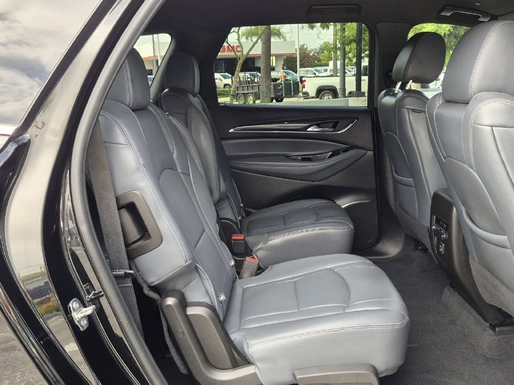 Used 2024 Buick Enclave Essence FWD image 29