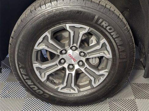 Used 2024 GMC Sierra 1500 SLT image 8