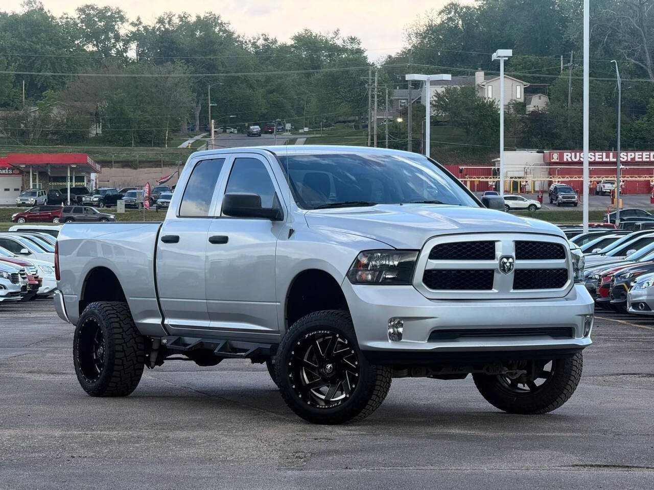 Used 2017 RAM 1500 Express AWD/4WD image 1