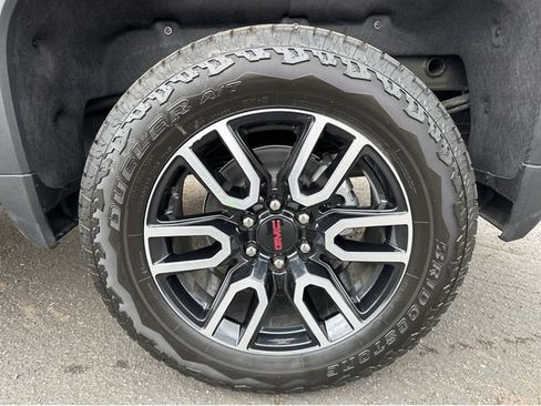 New 2026 GMC Sierra 1500 AT4 w/ AT4 Premium Package AWD/4WD image 4
