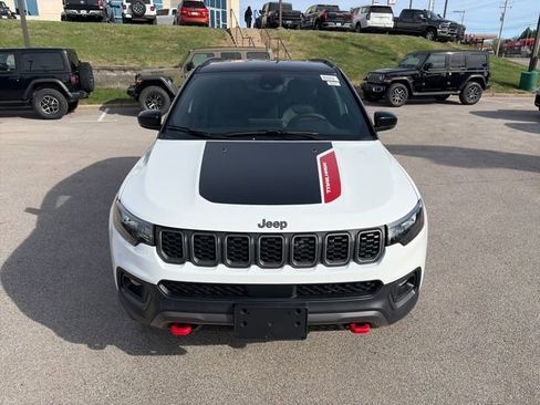 New 2026 Jeep Compass Trailhawk image 14
