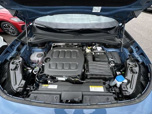 New 2026 Volkswagen Tiguan SE R-Line FWD image 29
