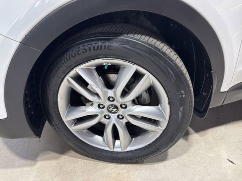 Used 2014 Hyundai Santa Fe Sport 2.0T w/ Technology Package 05 AWD/4WD image 2