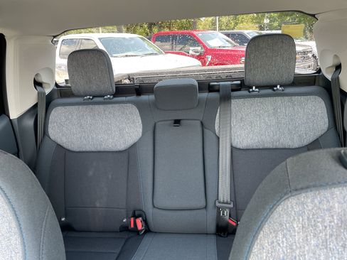 New 2025 Ford Maverick XLT w/ XLT Luxury Package image 15