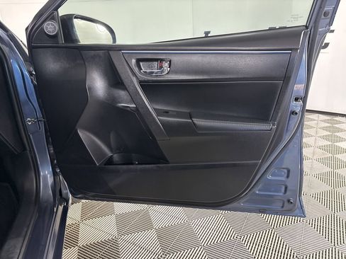 Used 2016 Toyota Corolla L image 28