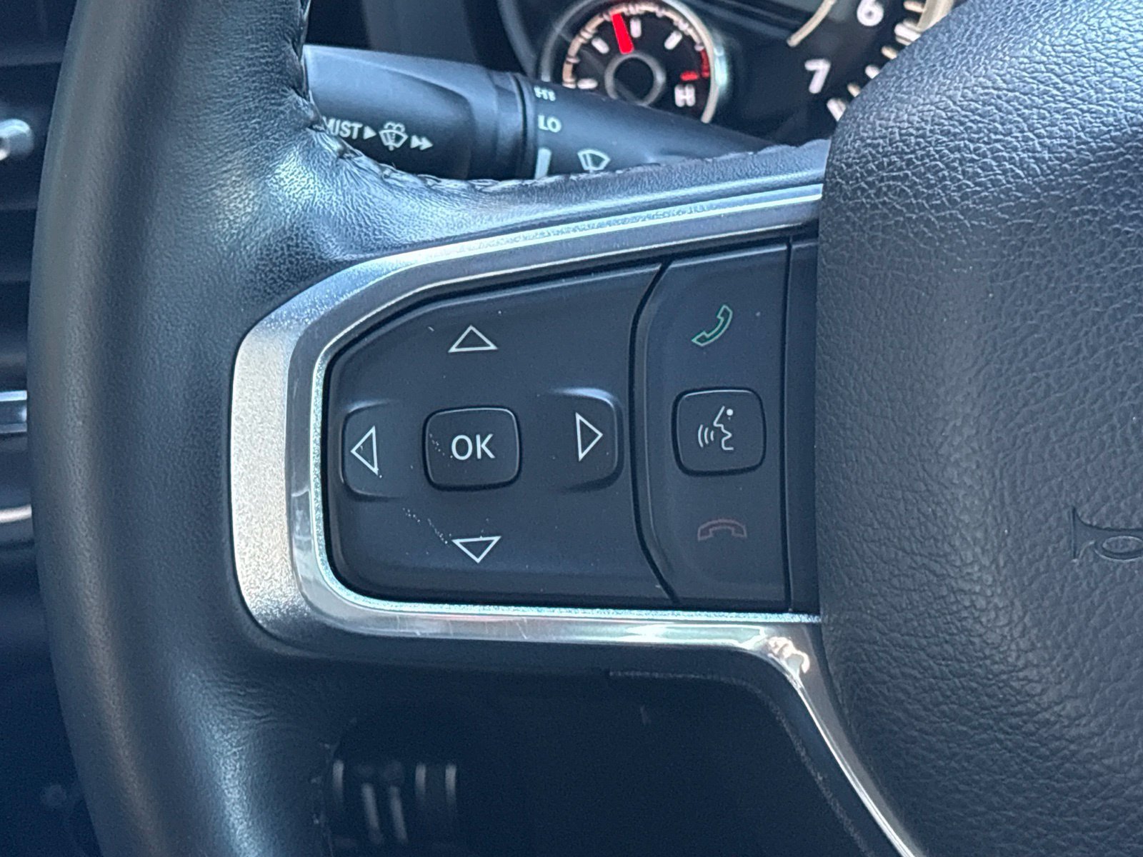 Used 2024 RAM 1500 Laramie RWD image 29