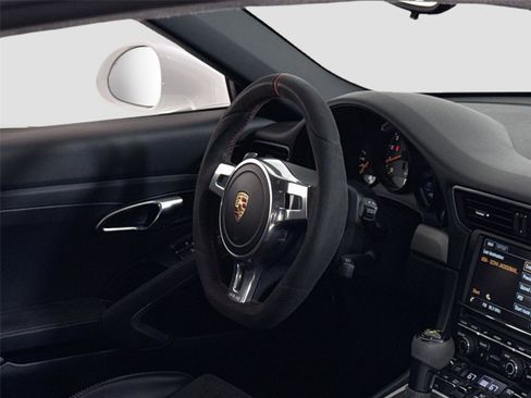 Used 2015 Porsche 911 GT3 image 29