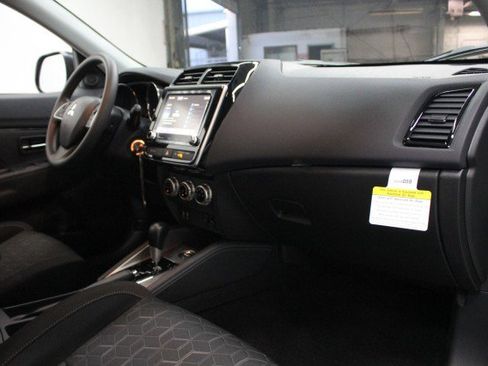 New 2026 Mitsubishi Outlander Sport ES image 17