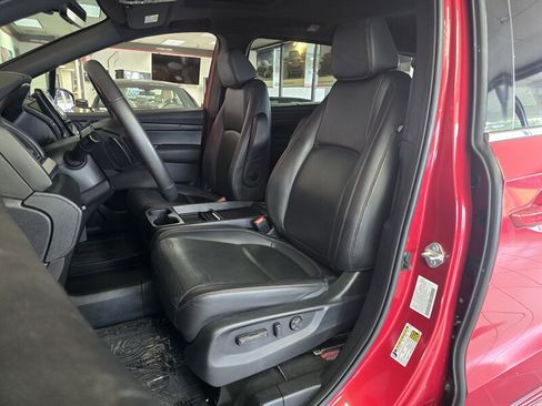 Used 2023 Honda Odyssey Sport image 9