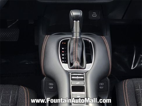 Used 2024 Honda HR-V Sport image 12