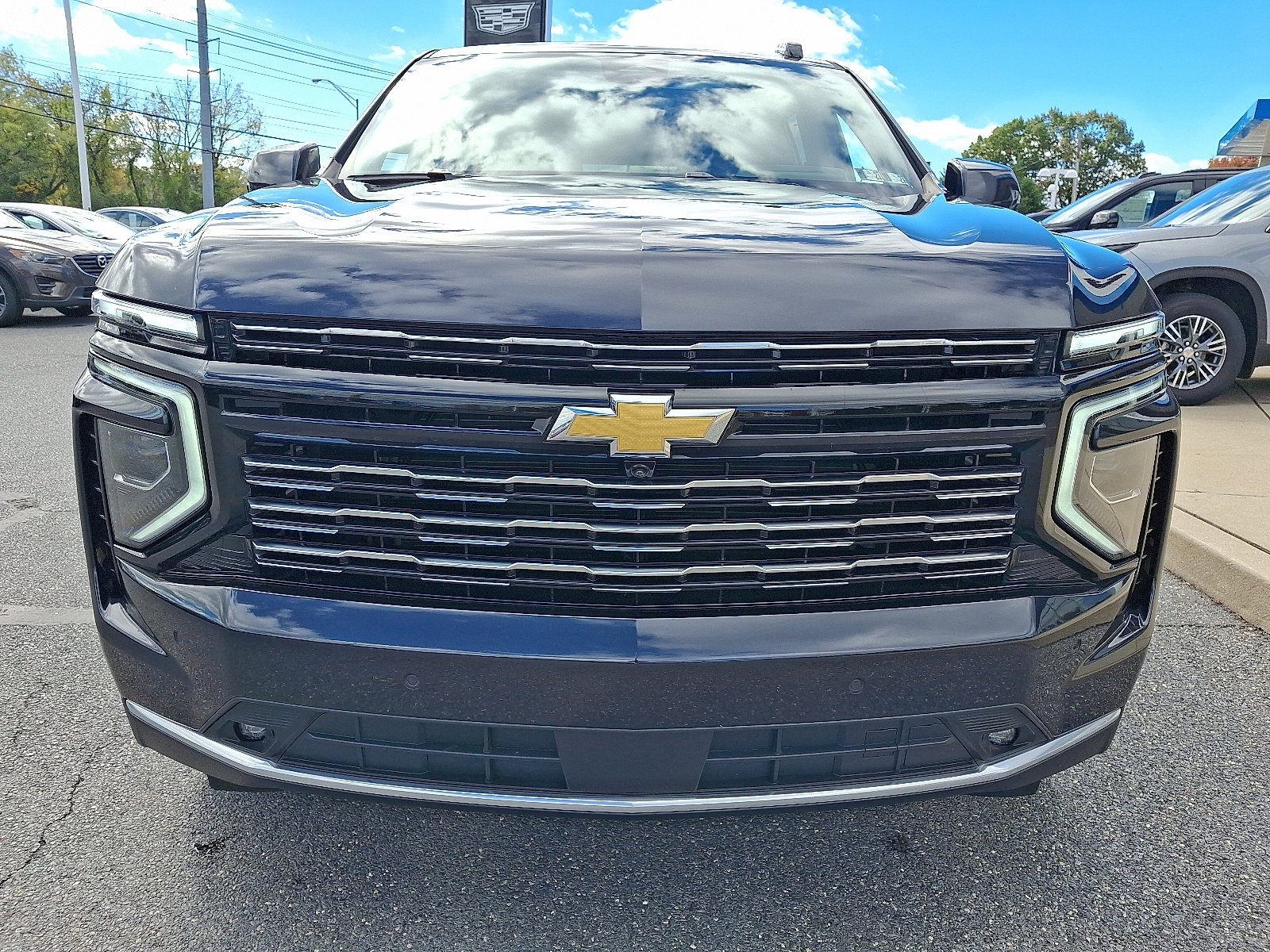 Certified 2026 Chevrolet Suburban High Country AWD/4WD image 2