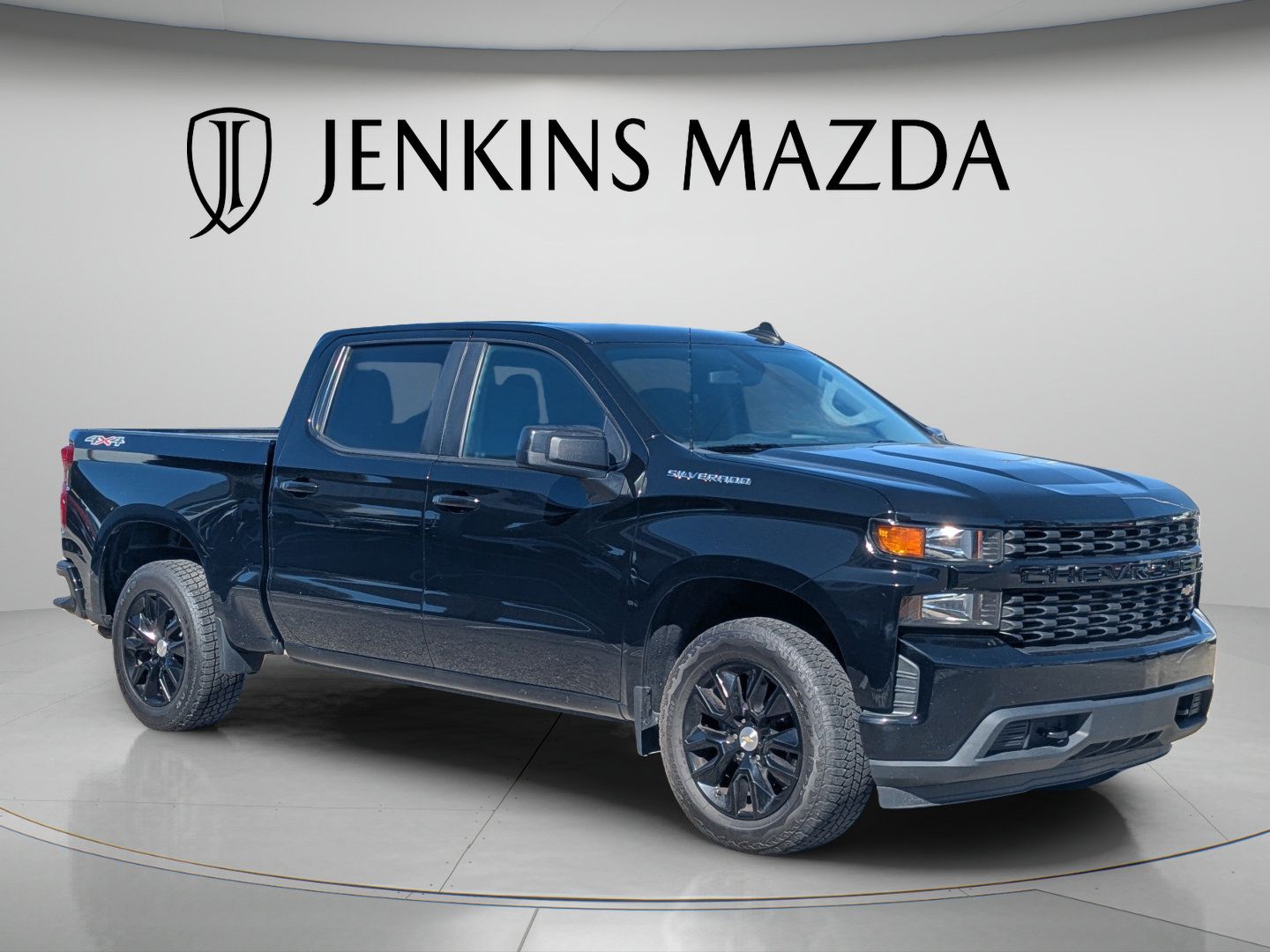 Used 2021 Chevrolet Silverado 1500 Custom AWD/4WD image 1