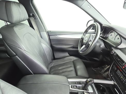 Used 2017 BMW X5 xDrive50i AWD/4WD image 34