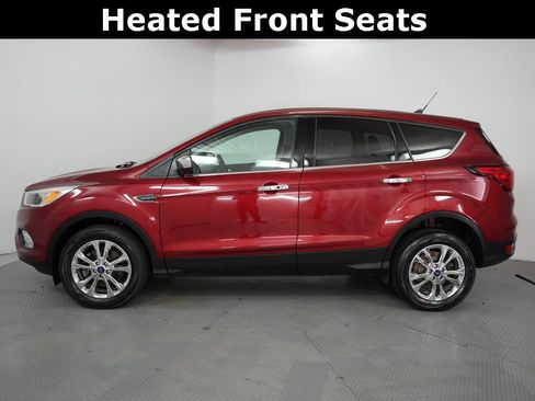 Used 2019 Ford Escape SE image 4
