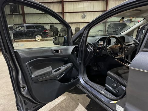 Used 2018 Ford EcoSport SE image 12