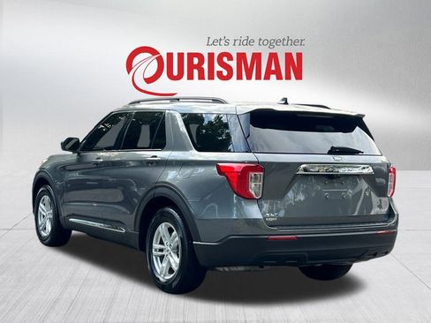 Used 2023 Ford Explorer XLT image 3