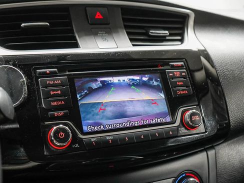 Used 2016 Nissan Sentra SV FWD image 25
