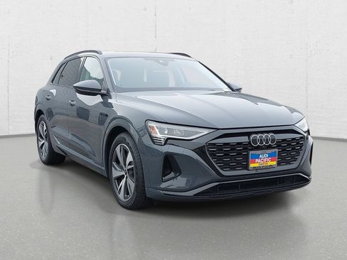 Used 2024 Audi Q8 e-tron Premium AWD/4WD image 3