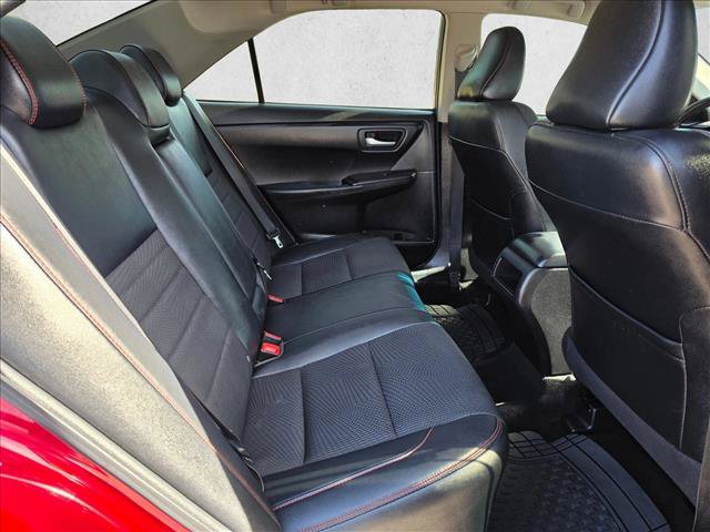 Used 2016 Toyota Camry SE FWD image 11