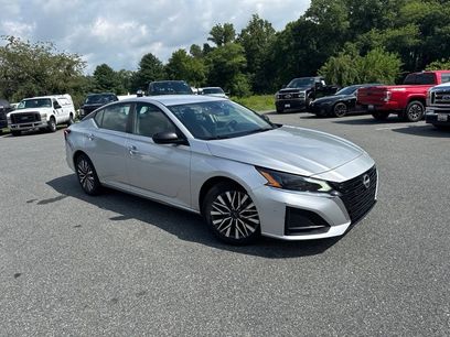 Used 2024 Nissan Altima 2.5 SV
