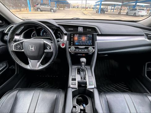 Used 2016 Honda Civic Touring image 16