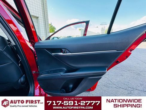 Used 2022 Toyota Camry SE image 25