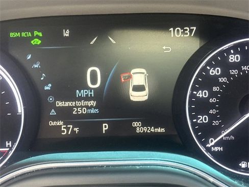 Used 2022 Toyota Avalon Limited image 25