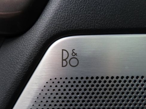 Used 2022 Ford F150 Lariat w/ Equipment Group 502A High image 58