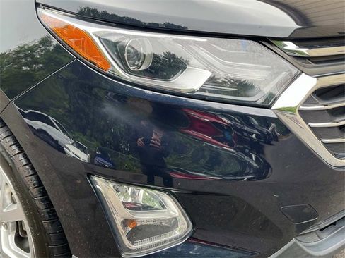 Used 2020 Chevrolet Equinox Premier image 3