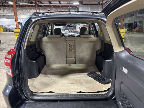 Used 2011 Toyota RAV4 4WD w/ Base L4 Extra Value Pkg image 11