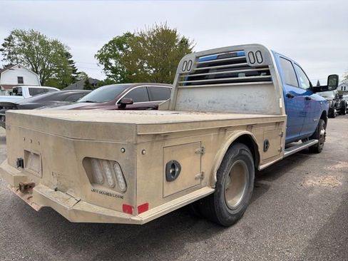 Used 2021 RAM 3500 Tradesman w/ Chrome Appearance Group AWD/4WD image 7
