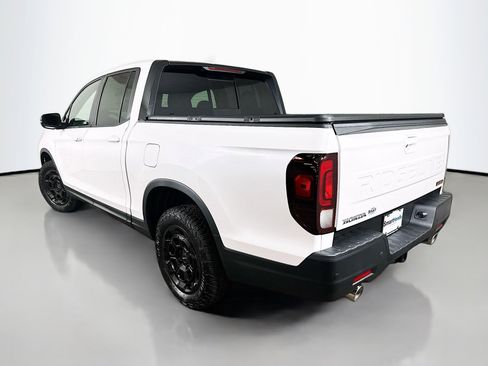 Used 2025 Honda Ridgeline TrailSport+ image 5