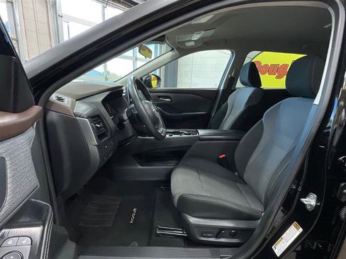 Used 2023 Nissan Rogue SV AWD/4WD image 10