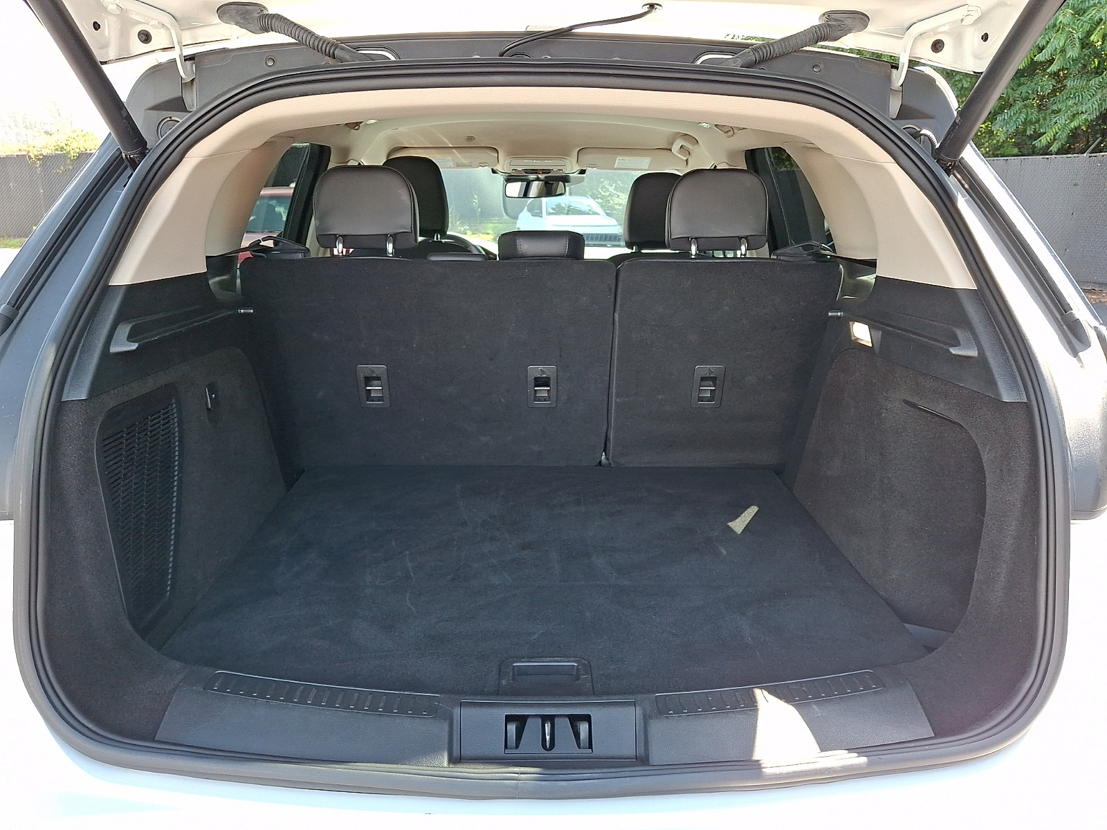 Used 2023 Lincoln Corsair FWD image 28