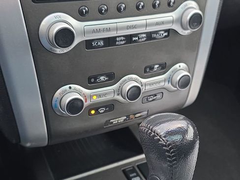 Used 2011 Nissan Murano SV image 18