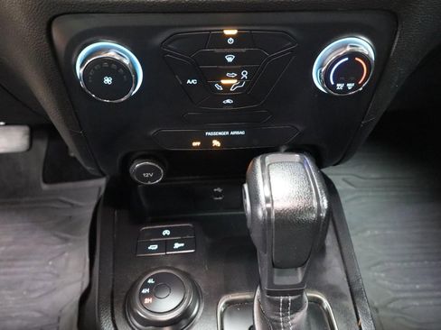 Used 2020 Ford Ranger XL w/ Equipment Group 101A Mid image 16