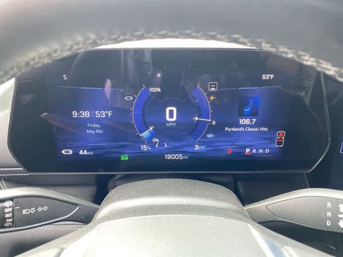 Used 2024 Chevrolet Blazer EV LT AWD/4WD image 27