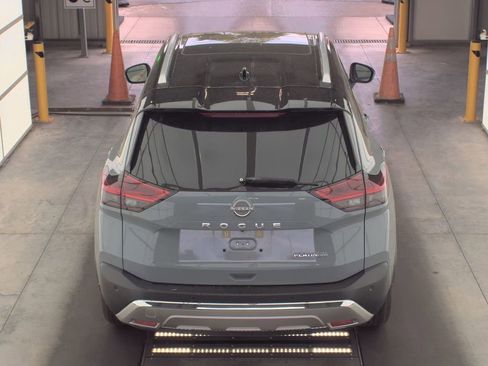 Used 2023 Nissan Rogue Platinum image 7