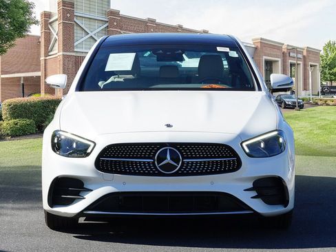 Used 2022 Mercedes-Benz E 350 Sedan image 2