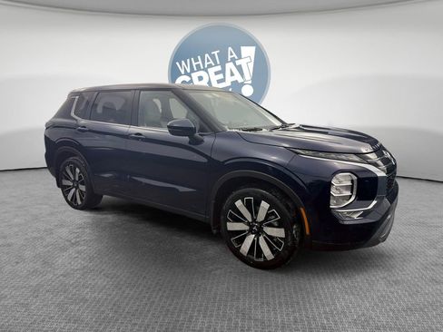 New 2026 Mitsubishi Outlander SE AWD/4WD image 1