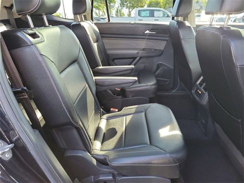 Used 2023 Volkswagen Atlas SE image 18