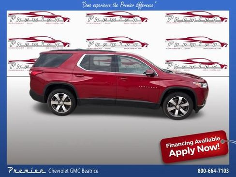Used 2019 Chevrolet Traverse LT w/ LT Premium Package FWD image 7