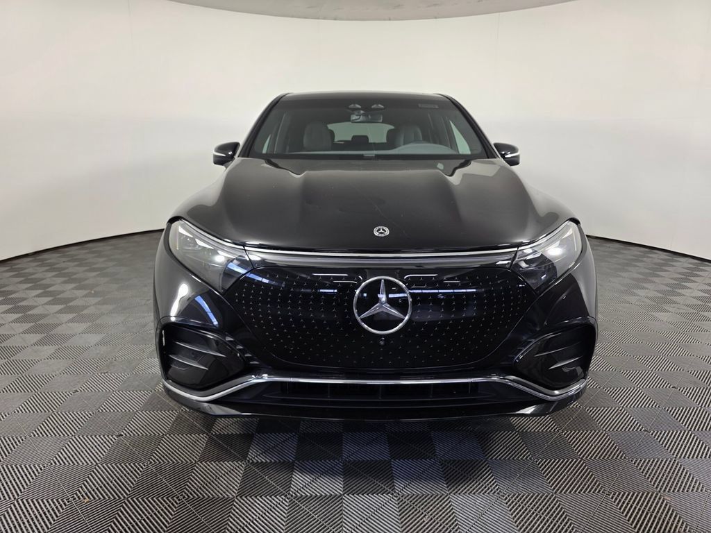 Certified 2023 Mercedes-Benz EQS 580 4MATIC SUV image 3