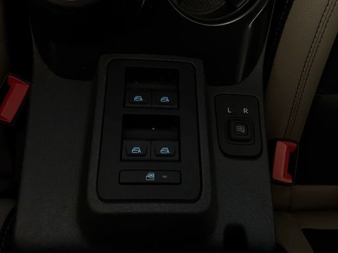 Used 2024 Ford Bronco Wildtrak AWD/4WD image 28
