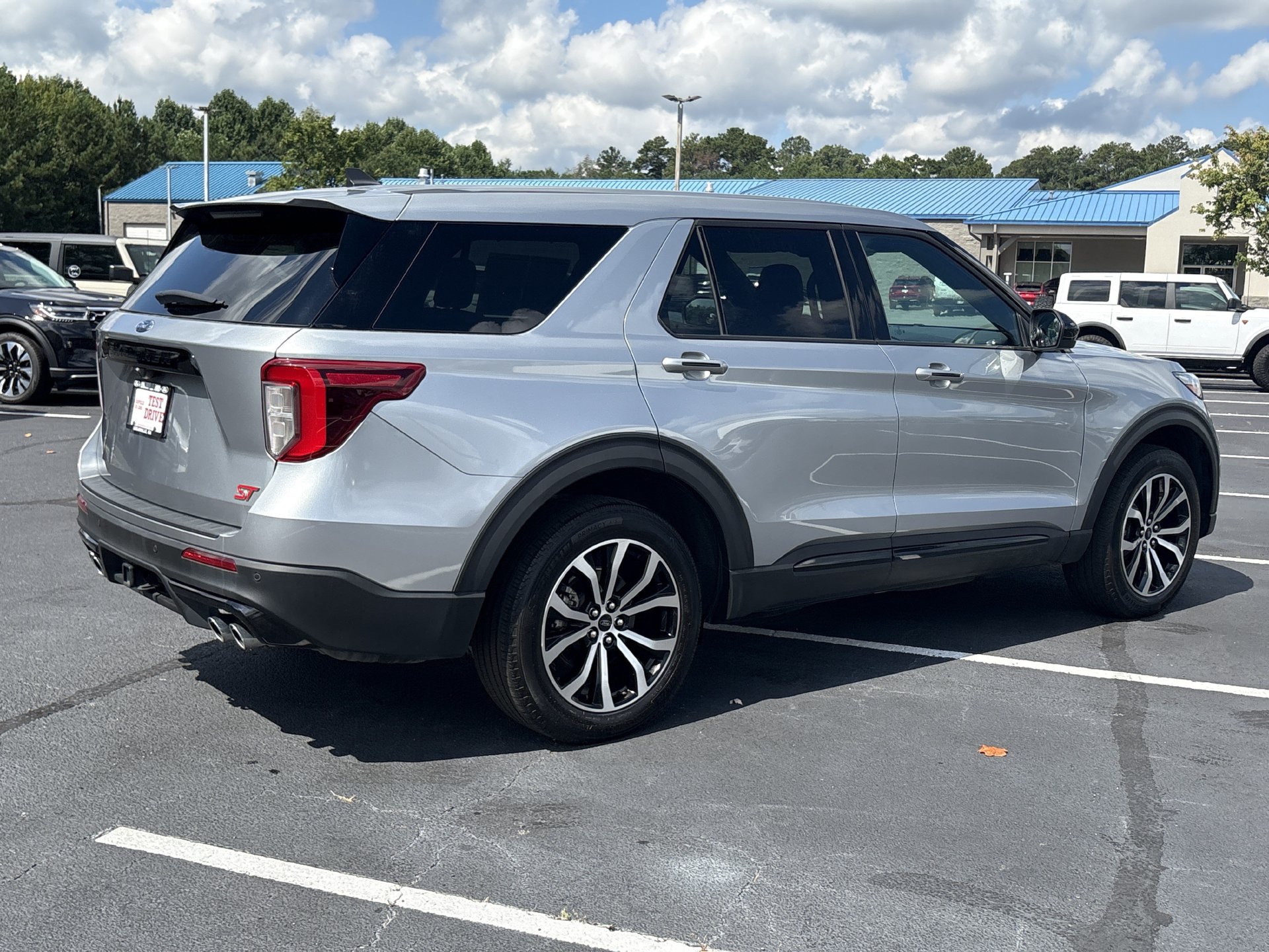 Certified 2022 Ford Explorer ST AWD/4WD image 25